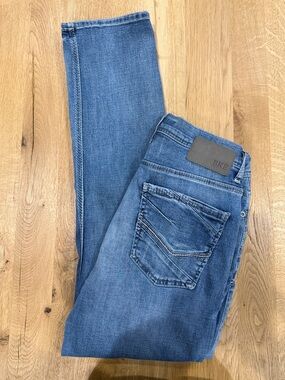 BKE Men’s Blue Straight Jeans